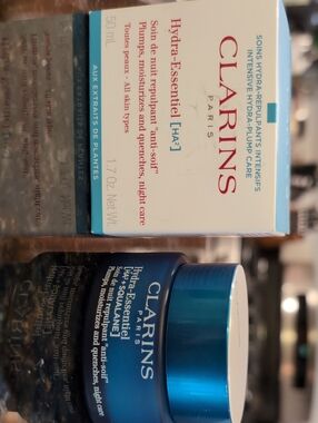 Clarins Hydra-Essentiel Night Moisturizer - 1.7 Oz